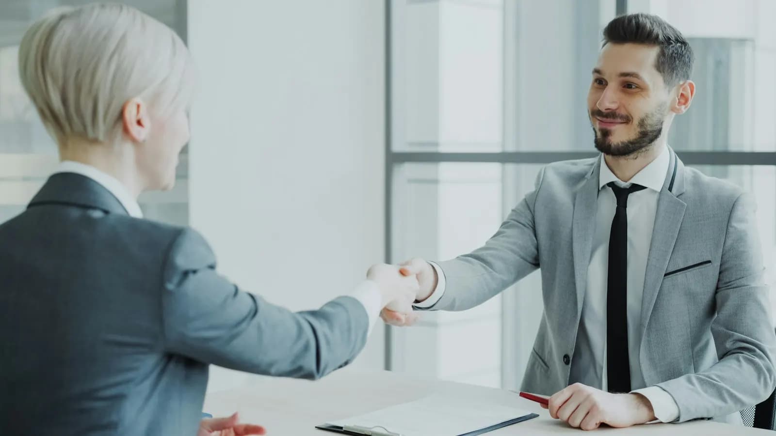 تأسيس وتسجيل الشركات